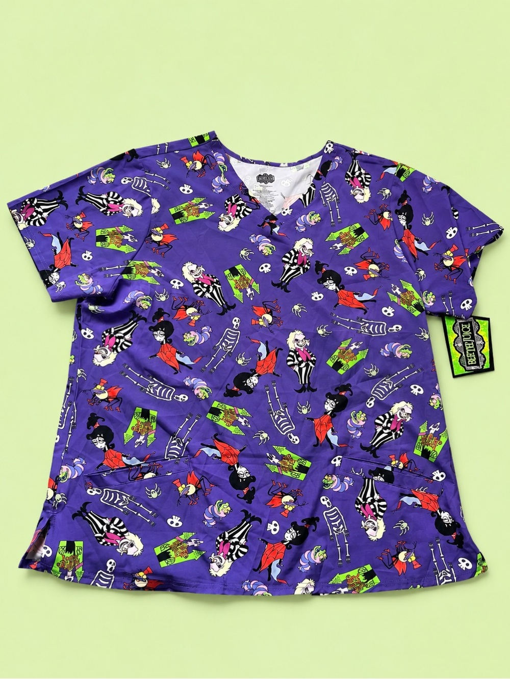 NWT Women’s 2XL Beetle Juice Scrub Top